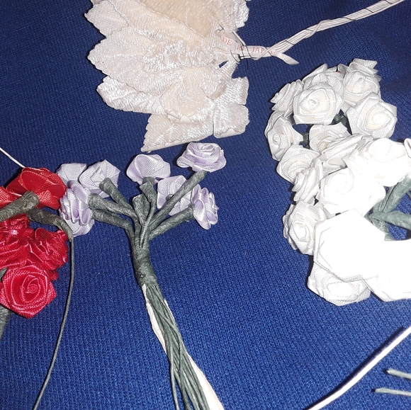 Lot of Crafting Flowers Made In Korea - Picture 8 of 12